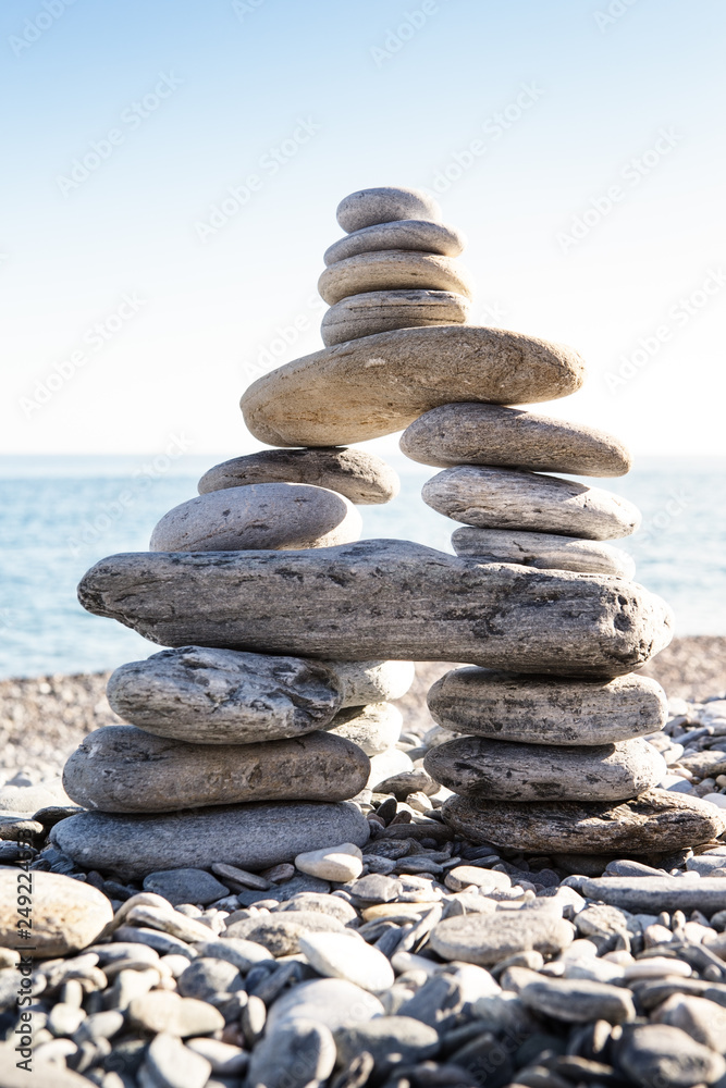 Fototapeta premium balancing stone on top of each other