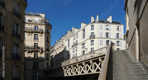 Rue du Rocher Paris