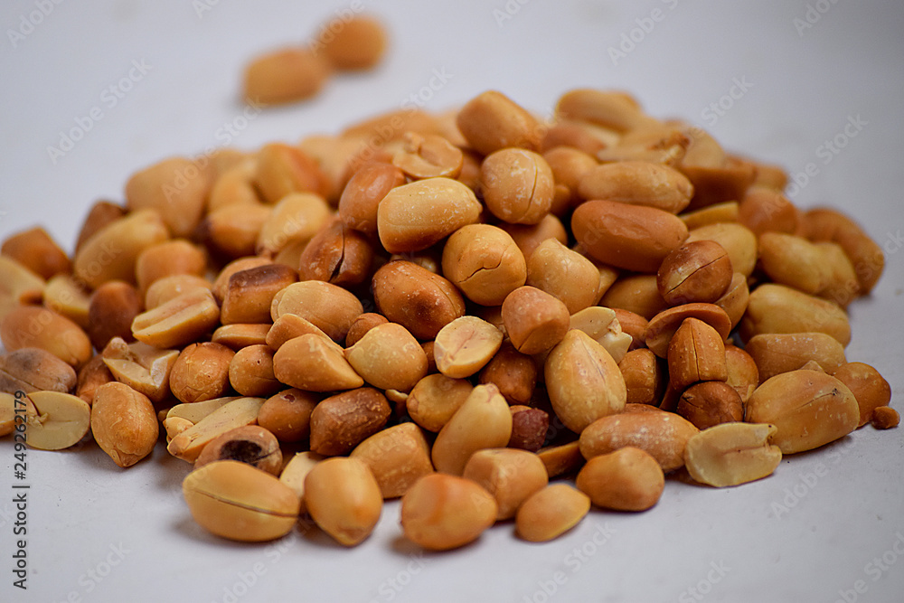 Peanuts Peanuts