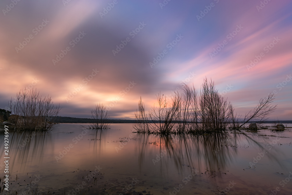 Fototapeta premium Reflejos en el lago