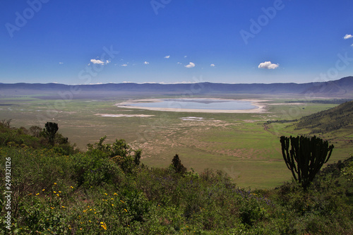 tanzania safari ngorongoro serengety photo