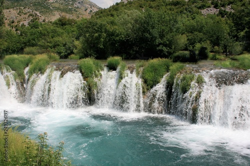 Fototapeta Naklejka Na Ścianę i Meble -  Muskovici falls, Zrmanja river, Croatia
