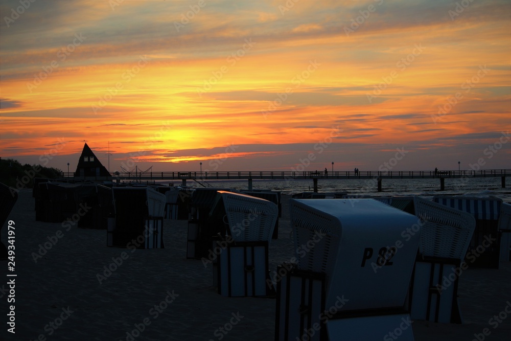 Obraz premium Ostsee Sonnenuntergang am Strand