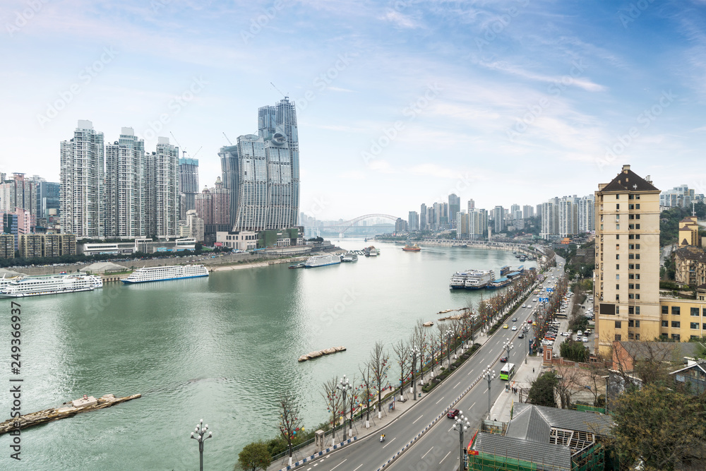 Obraz premium Yangtze River Riverside Highway and Modern Urban Architecture in Chongqing, China