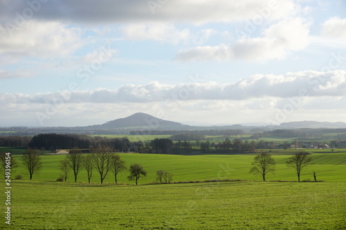 Bild auf Leinwand Ausblick auf die Landeskrone in der Oberlausitz
