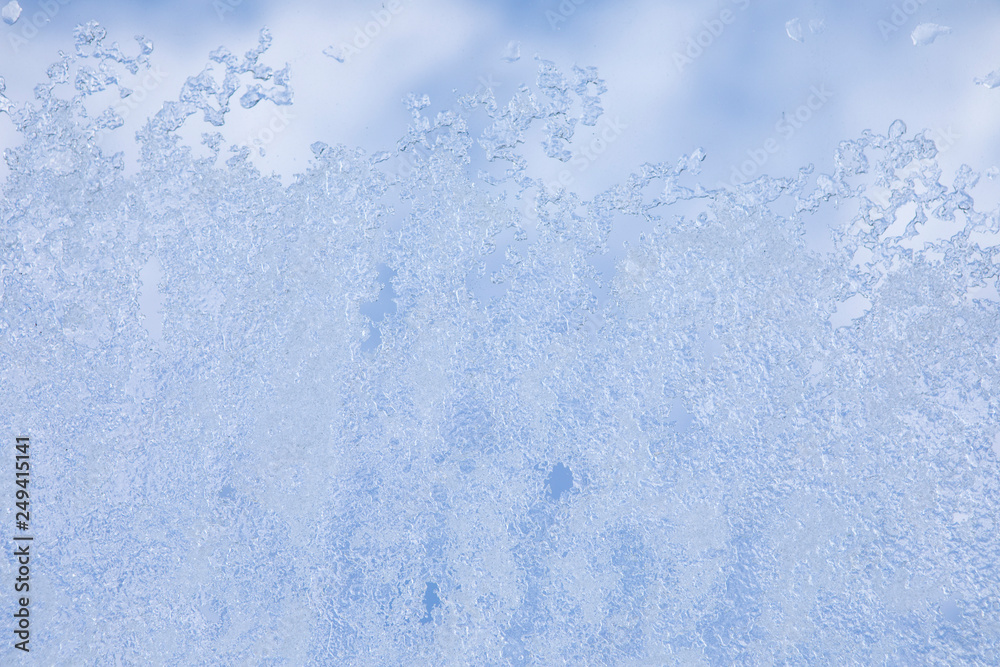 Obraz premium Snow covered window