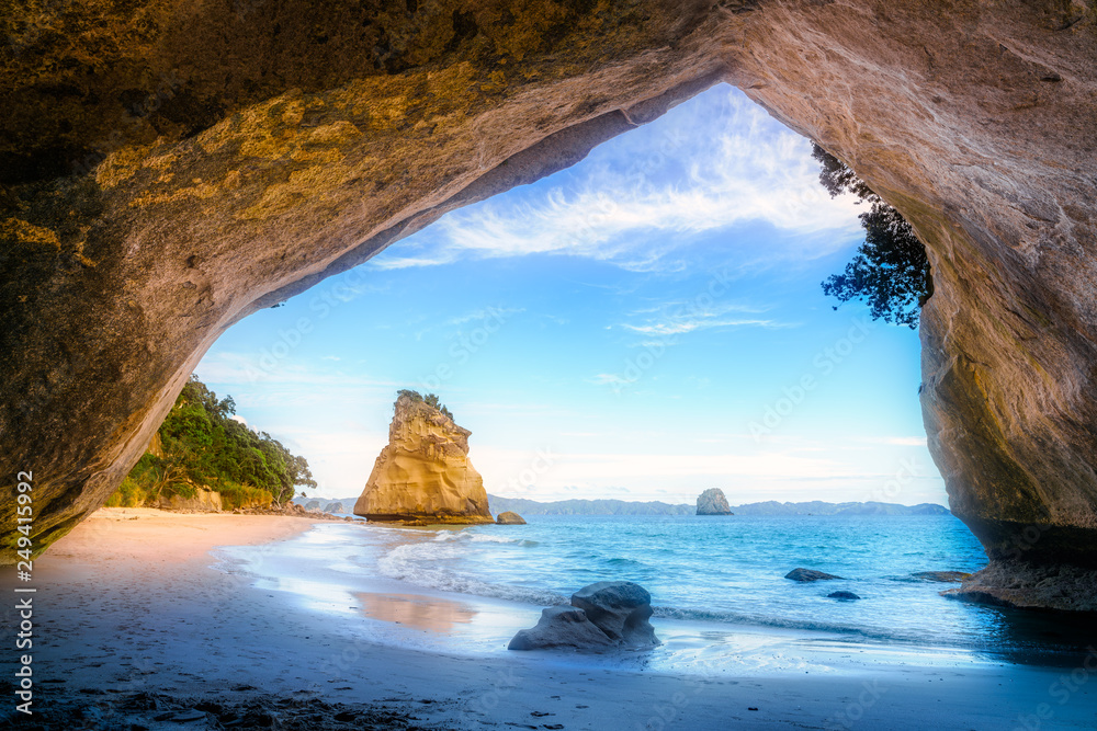 Fototapeta view from the cave at cathedral cove,coromandel,new zealand 50