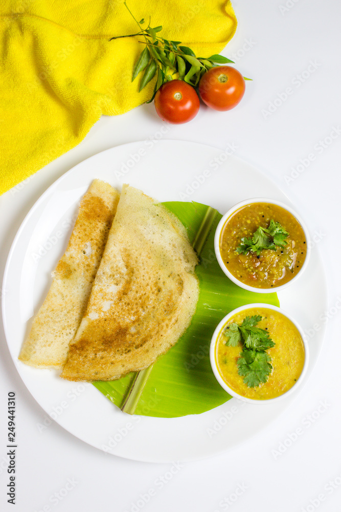 Dosa with sambar and chutney