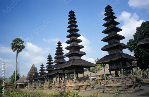 Balinese temple, bali, indondesia photo