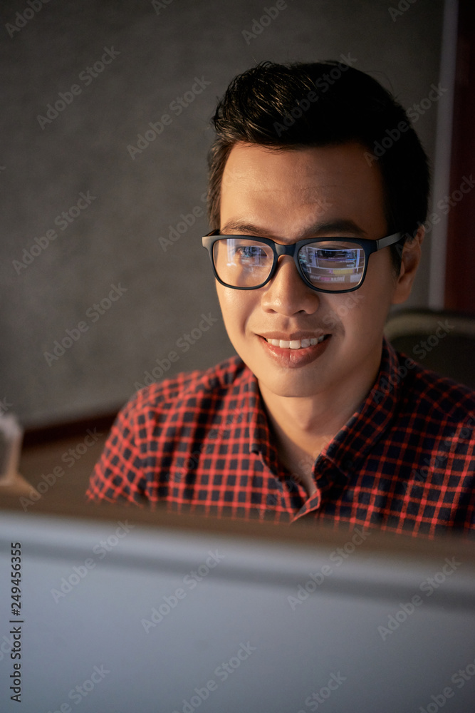 Freelance programmer Freelance programmer
