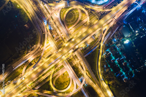 Canvas Print Vehicle light movement rush hour on city traffic junction road