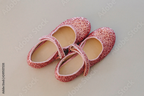 Princess shoes with glitter for little girl