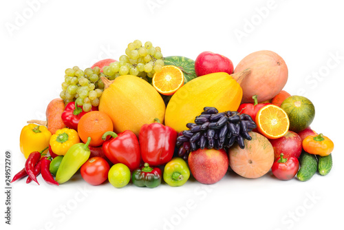 Fototapeta Naklejka Na Ścianę i Meble -  Fruits and vegetables isolated on a white background.