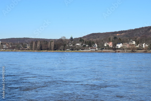 Rheinufer in Bonn, gegenüber Königswinter 02/19 photo