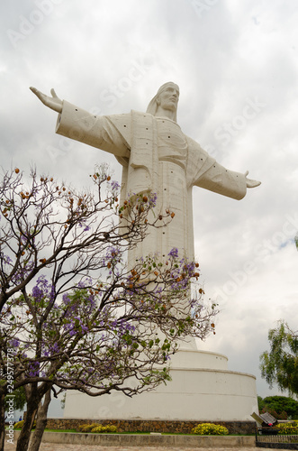 Cristo de la concordia