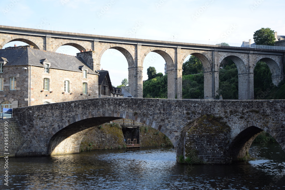 Brücke in Dinan, Bretagne