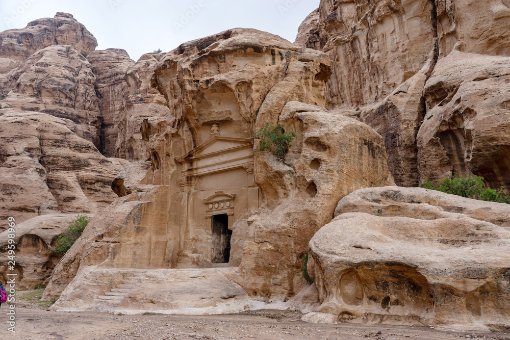Ancient tombs in Little Petra, Jordna