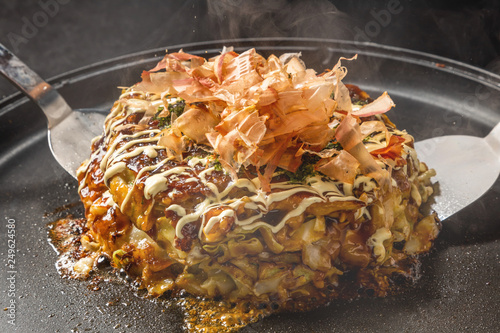 お好み焼き Japanese Traditional Pizza Okonomiyaki