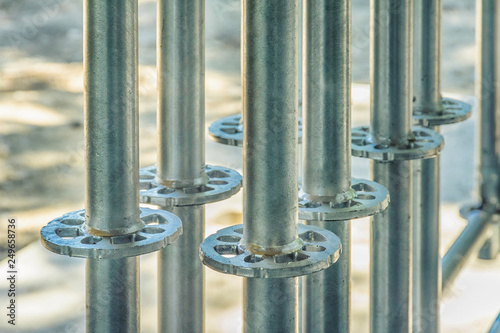 Connecting elements of scaffolding
