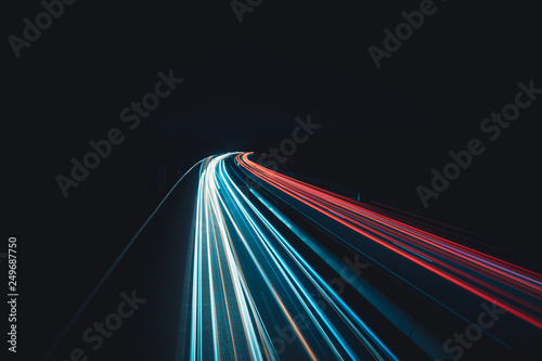 Daten-autobahn in der Nacht photo