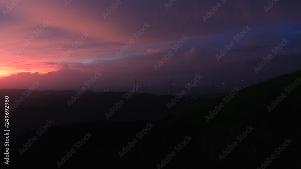 Fototapeta premium sunset in mountains