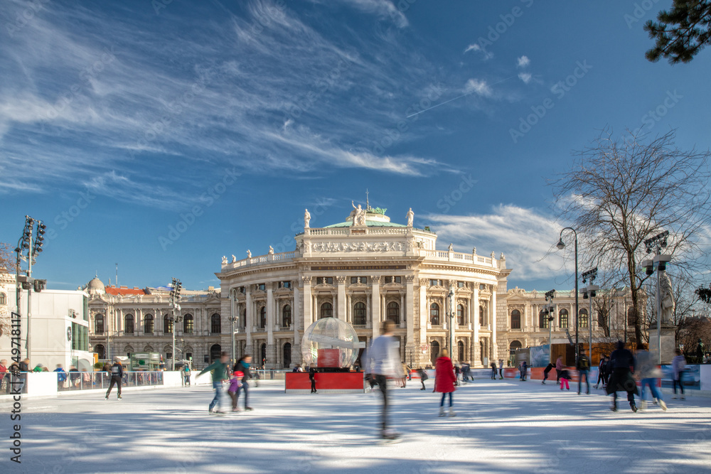 eislaufen am eislaufplatz in wien zwischen rathaus und burgtheater eislaufen am eislaufplatz in wien zwischen rathaus und burgtheater
