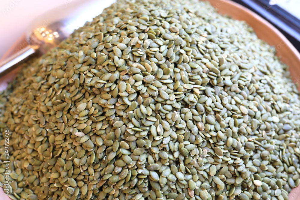Obraz premium Peeled pumpkin seeds