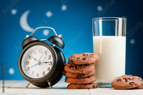 Chocolate cookies and milk