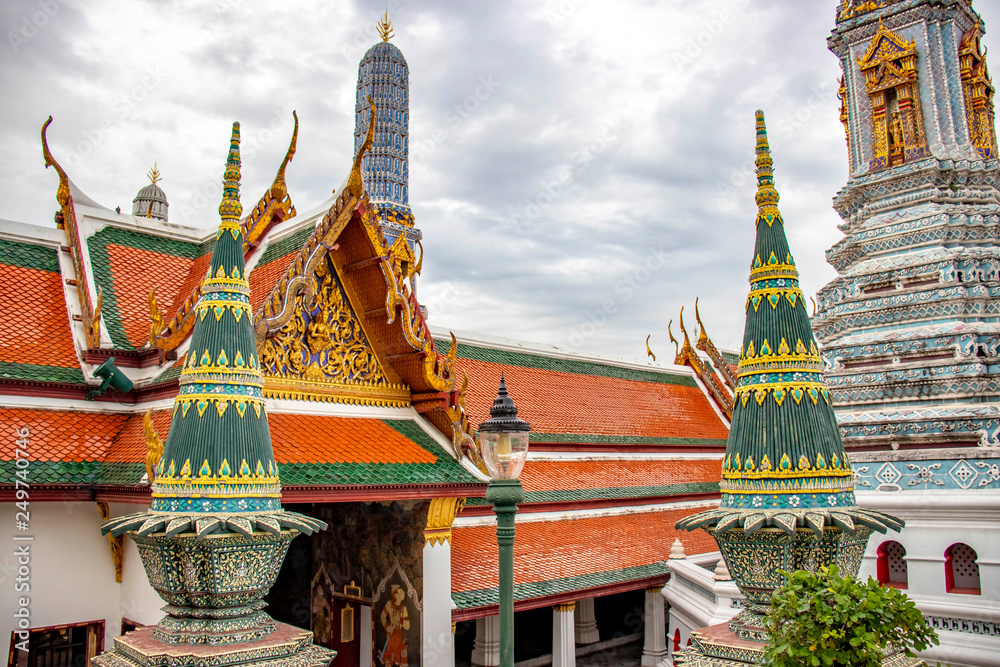 Fototapeta premium Świątynia Wat Phra Kaew Gran Palace w Bangkoku w Tajlandii