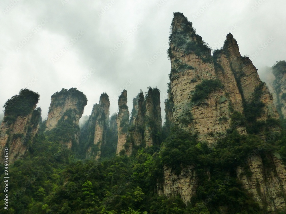 Fototapeta premium Zhangjiajie - this is planet earth