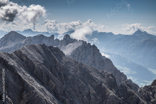 Austrian Alps © Vafa