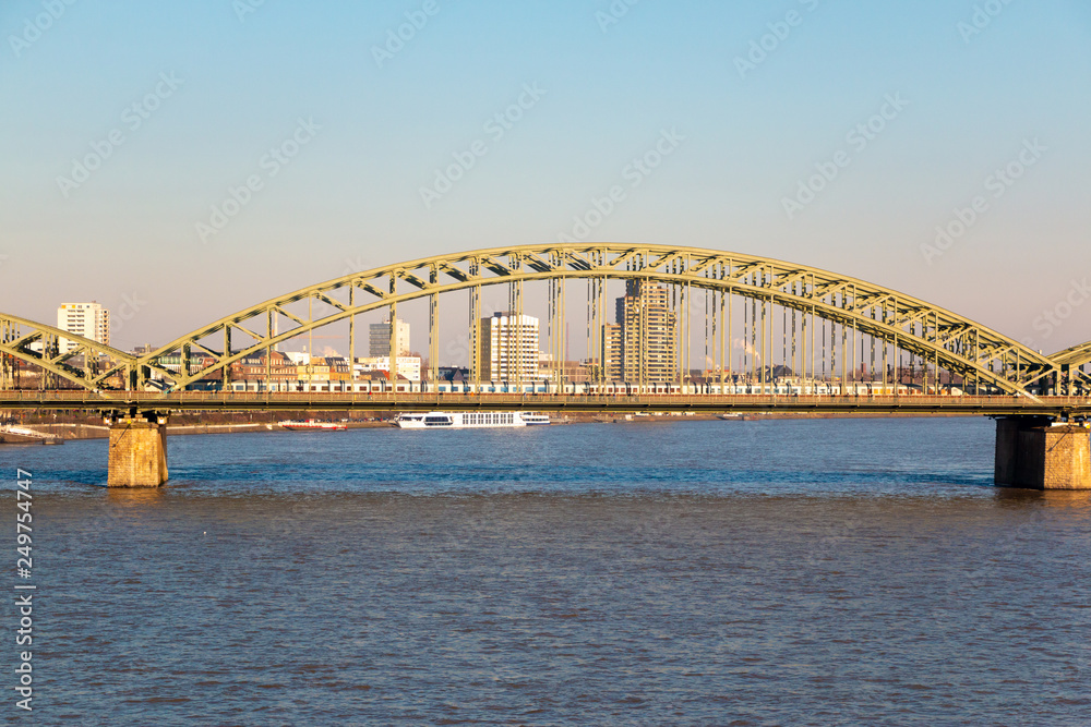 Naklejka premium Vista de la ciudad de Colonia Alemania