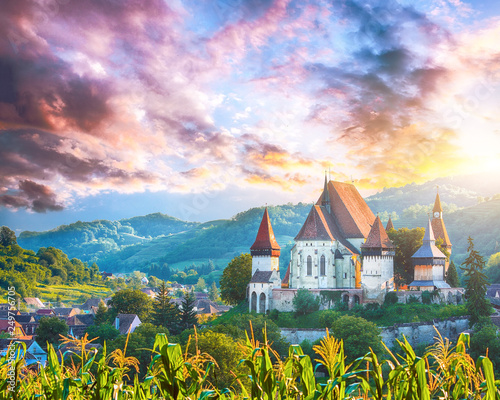 Φωτογραφία Beautiful medieval architecture of Biertan fortified Saxon church in Romania pro