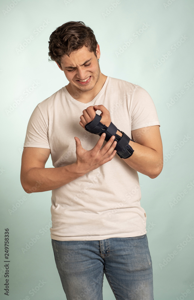 Man with adjustable immobilizer. Man with adjustable immobilizer.