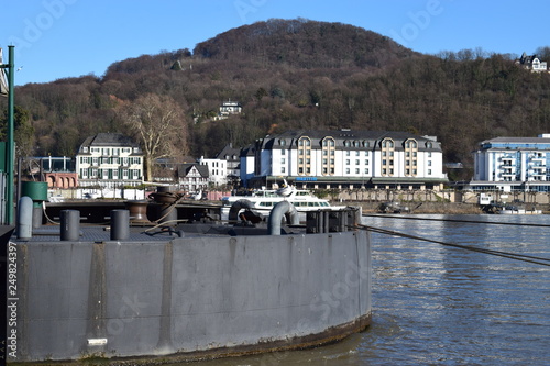 Rhein zwischen Bonn und Königswinter photo