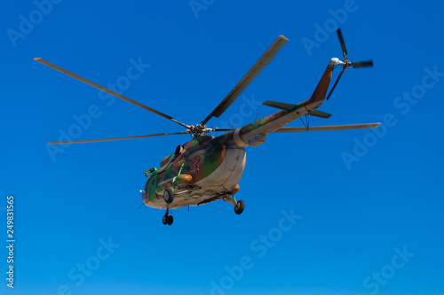 Fototapeta Naklejka Na Ścianę i Meble -  Russian Mi-8 helicopter