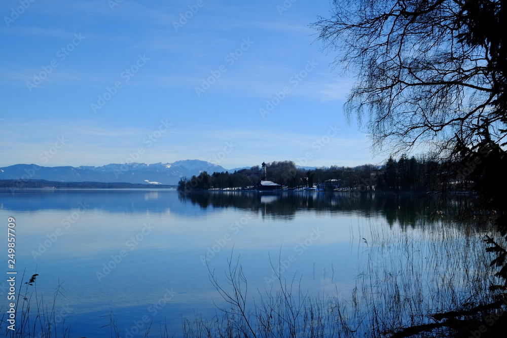 Blick auf Bernried am Starnberger See