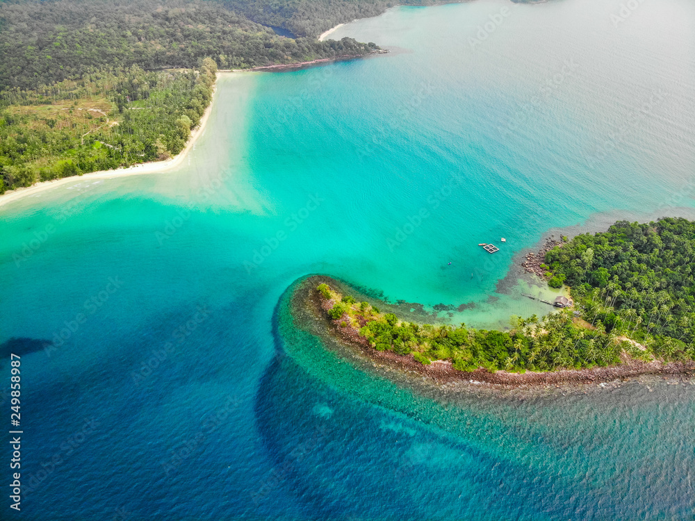 Prise de vue aérienne drone paysage côte thaïlandaise plage