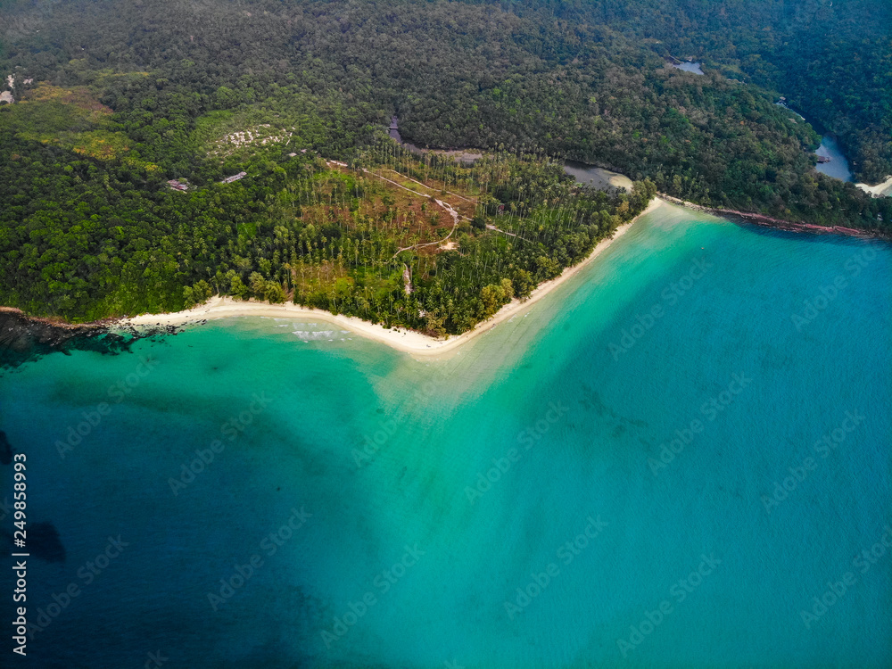 Prise de vue aérienne drone paysage côte thaïlandaise plage