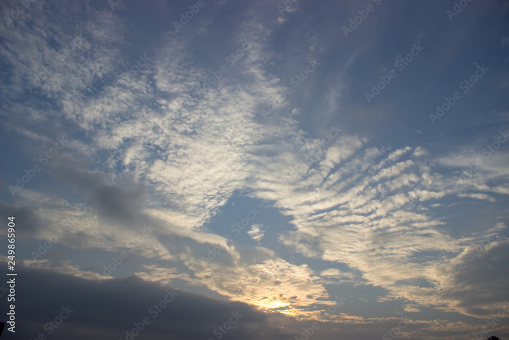 Obraz premium blue sky with clouds landscape
