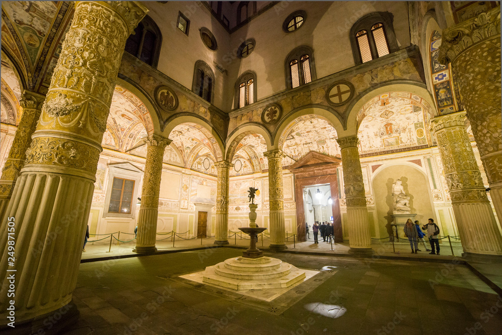 Italia, Toscana, Firenze, il cortile di Palazzo Vecchio 