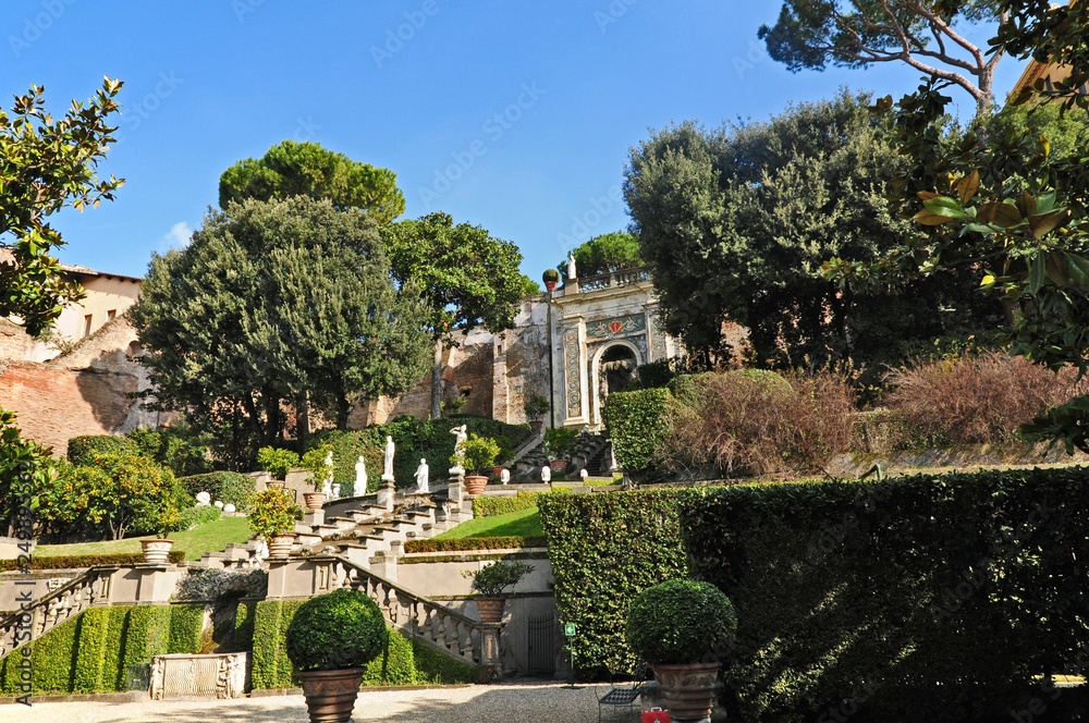 Obraz premium Roma, giardini di palazo Colonna