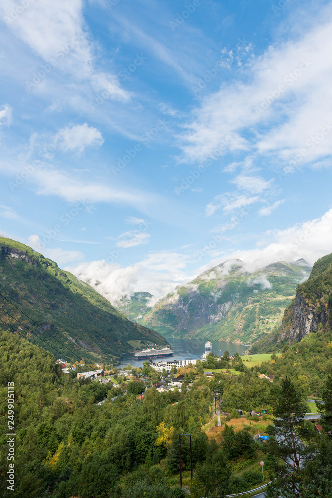 Naklejka premium Geiranger Fjord
