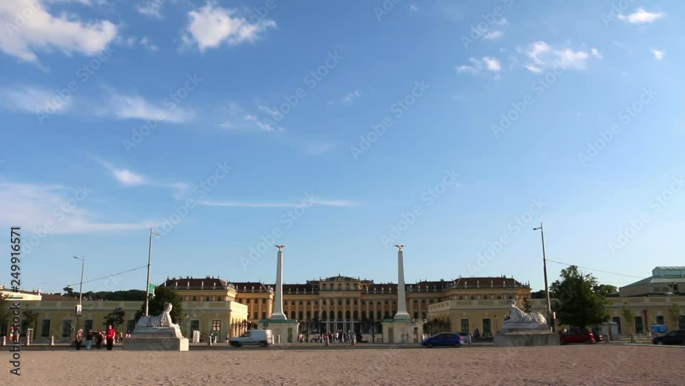 View of Schonbrunn Castle, Vienna View of Schonbrunn Castle, Vienna