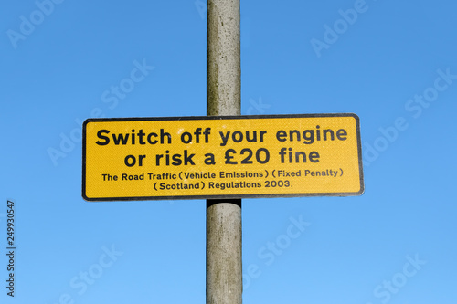 Billede på lærred No vehicle idle engine idling fixed penalty fine car emissions pollution act sig
