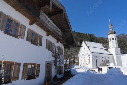 Dorf Sachrang im Winter mit viel Schnee photo