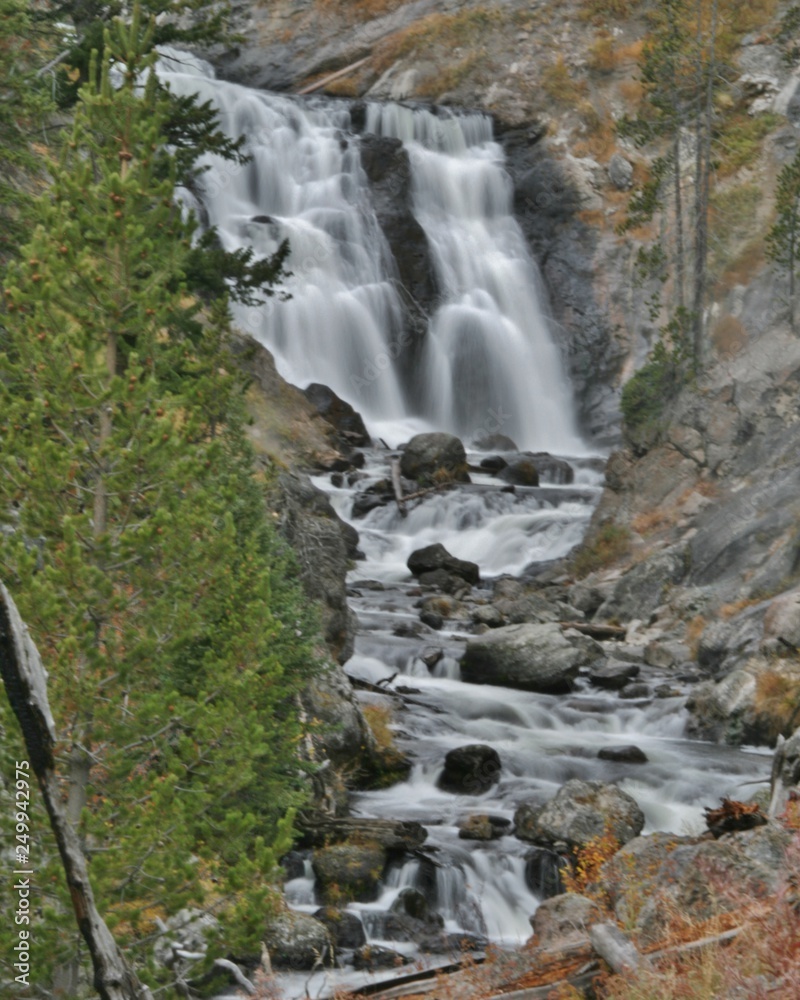 Naklejka premium Yellowstone National Park Waterfalls