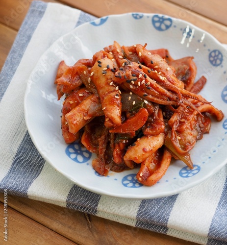 한국의 음식 오징어 볶음
