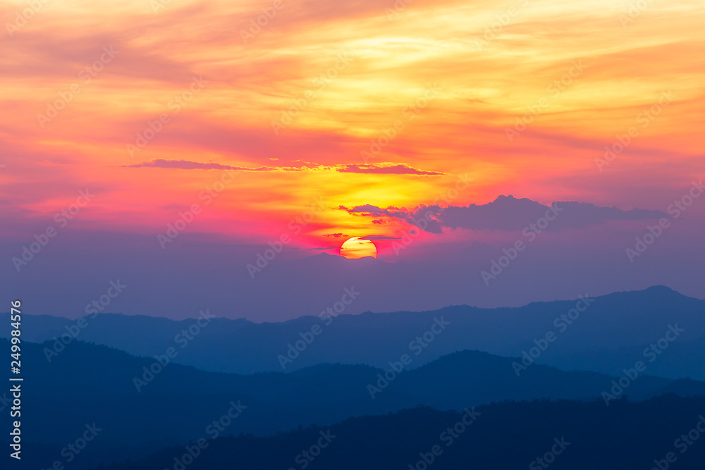 Obraz premium .colorful dramatic sky with cloud at sunset