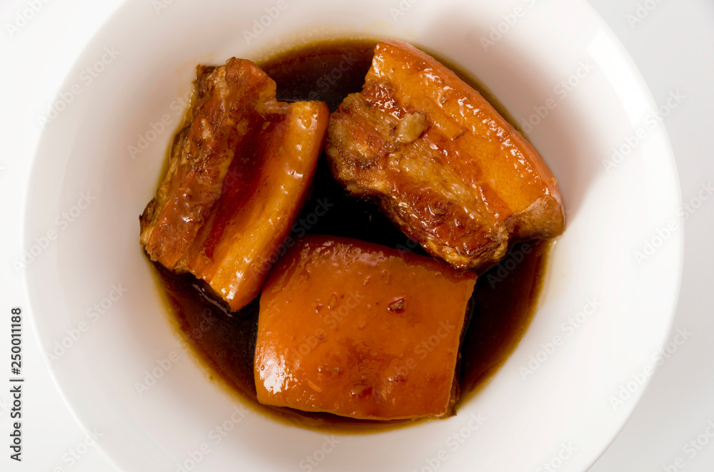 沖縄の郷土料理 ラフテー(豚肉の角煮) 沖縄の郷土料理 ラフテー(豚肉の角煮)
